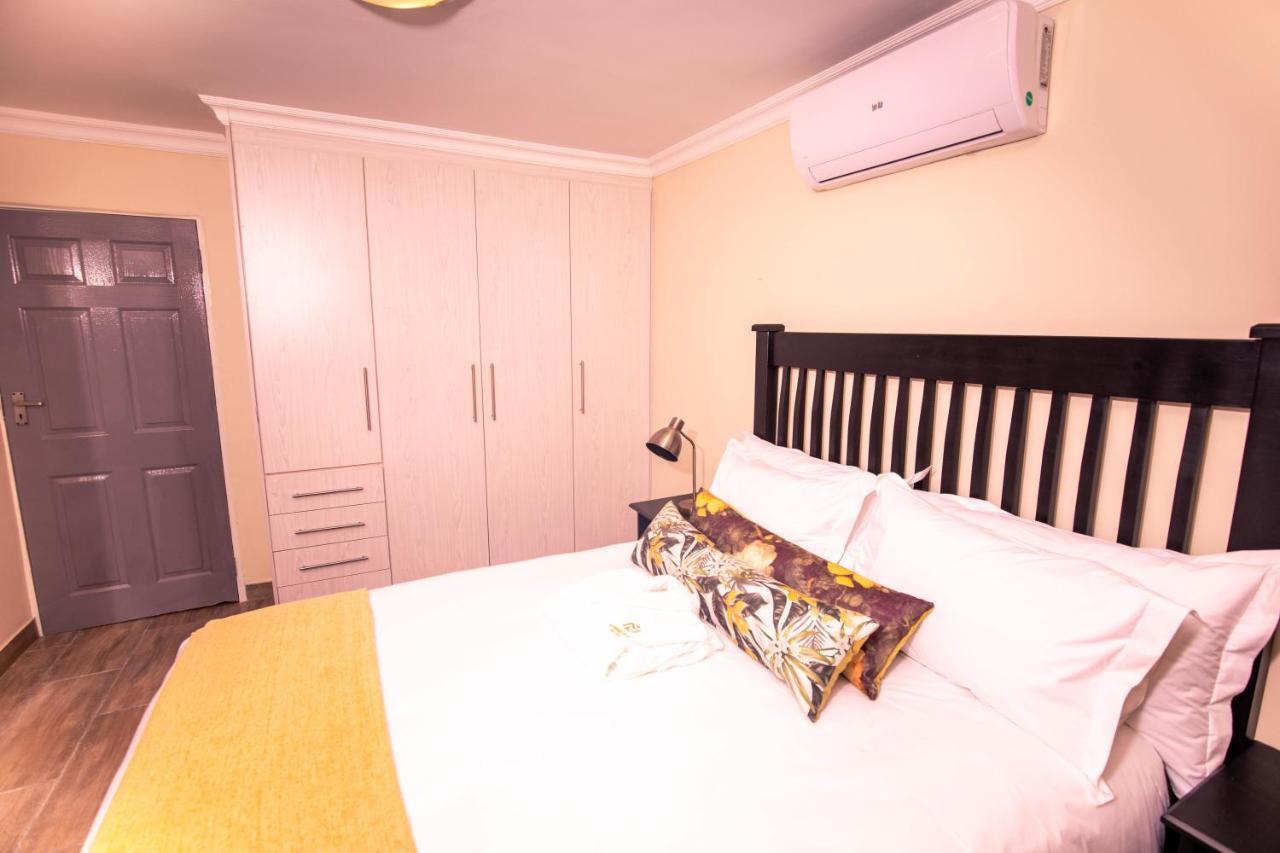 Masingitana Hotel Acornhoek Bagian luar foto