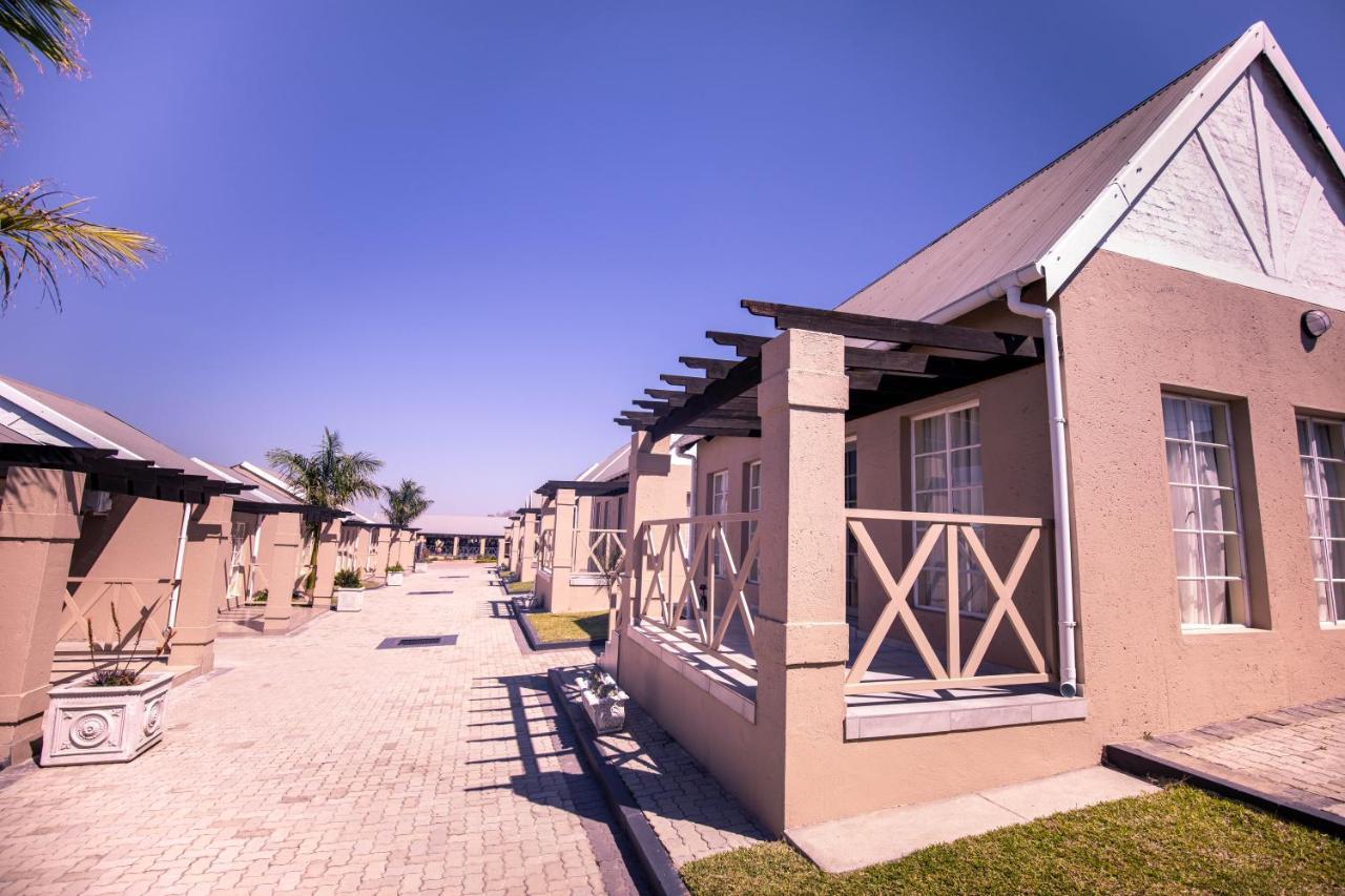 Masingitana Hotel Acornhoek Bagian luar foto