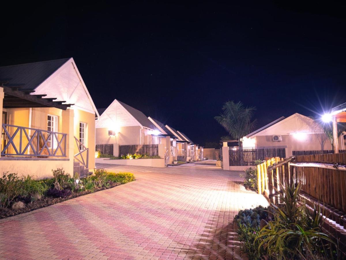 Masingitana Hotel Acornhoek Bagian luar foto